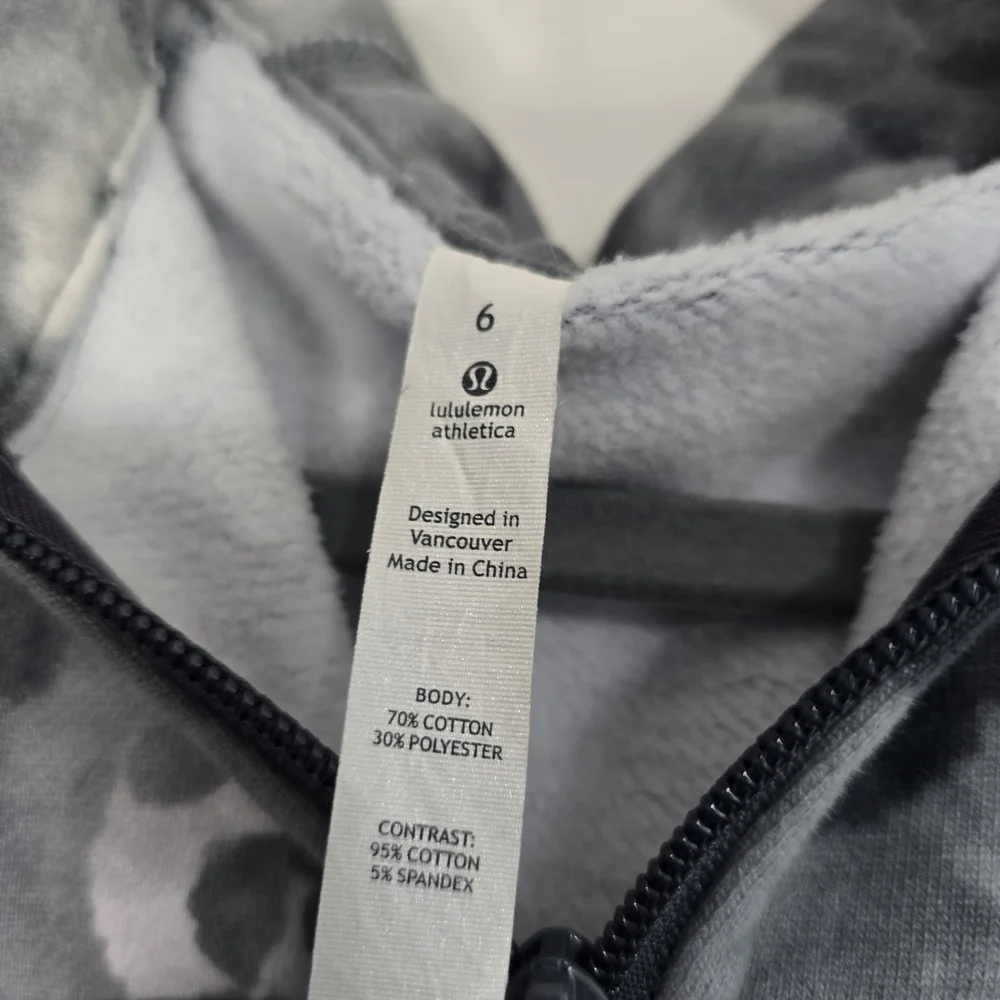 Lululemon Scubba Hoodie in White Coal Tinted Canvas Workout Athleasure Loungwear